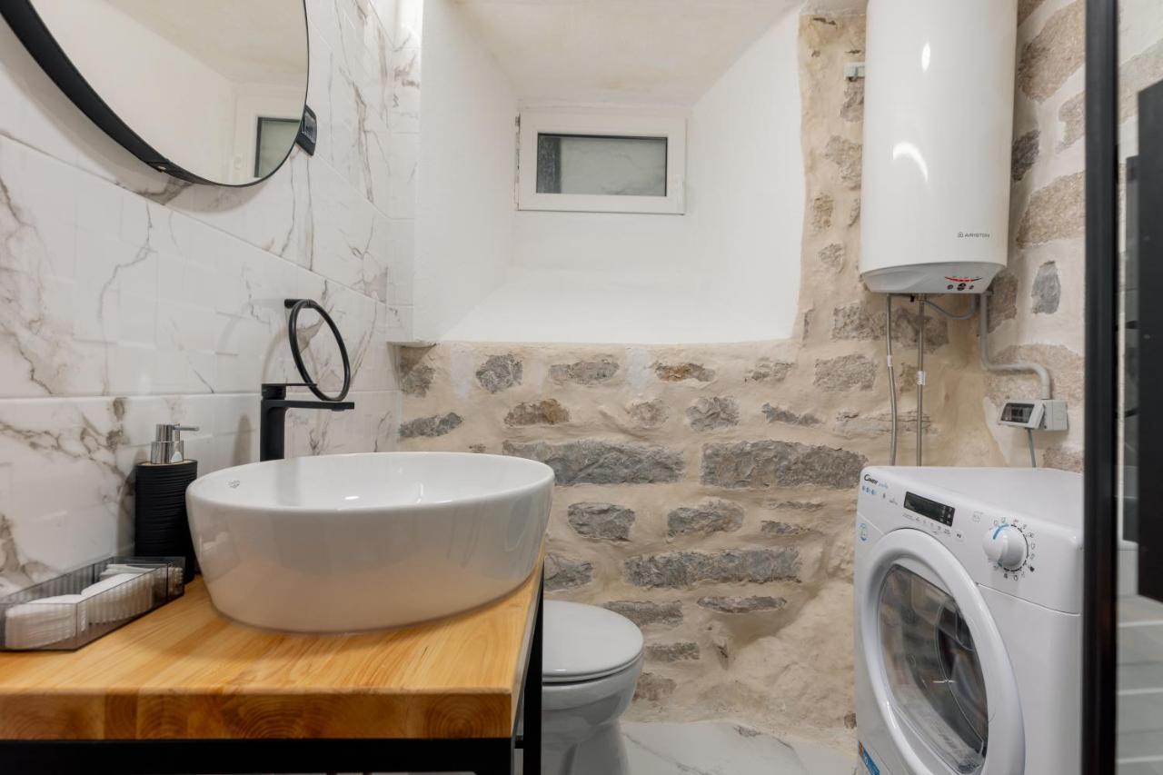 Quince&Sparkle Apartments Old Town Kotor Extérieur photo